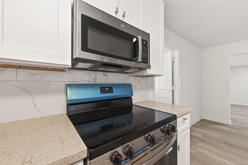 815 Brooks Avenue - Photo 21
