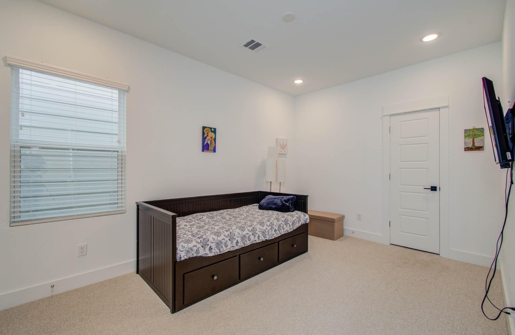 970 Highland Sound Lane - Photo 17
