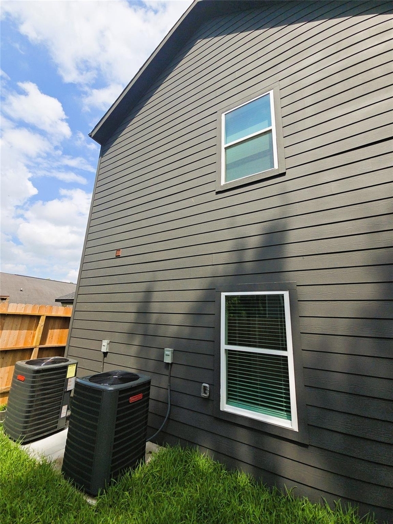 8101 Venus Street - Photo 21