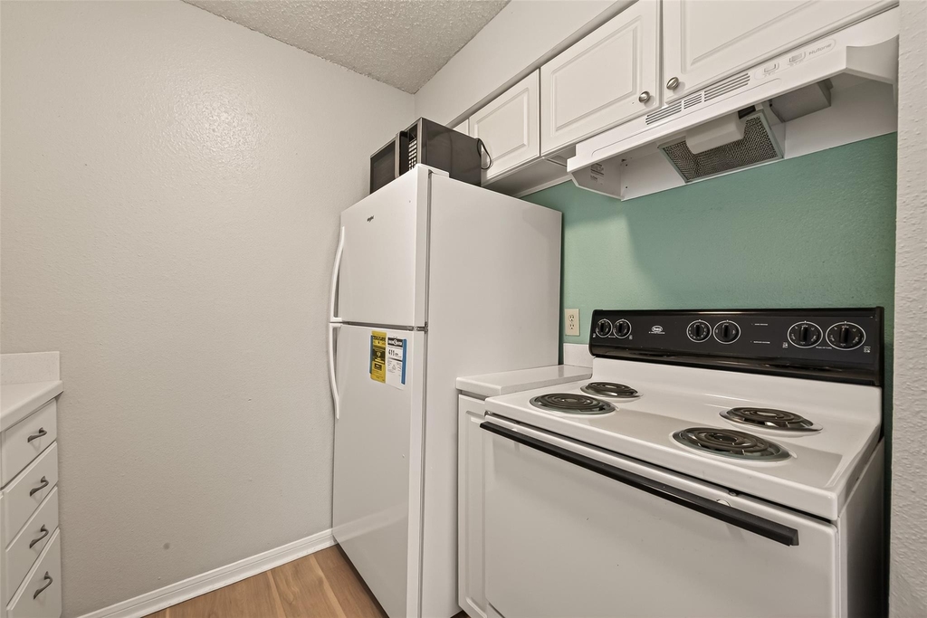 1516 Bay Area Boulevard - Photo 8