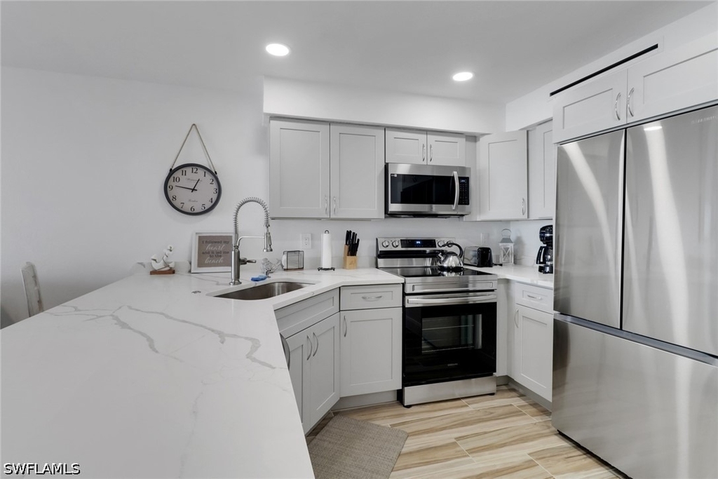 25850 Hickory Boulevard - Photo 8