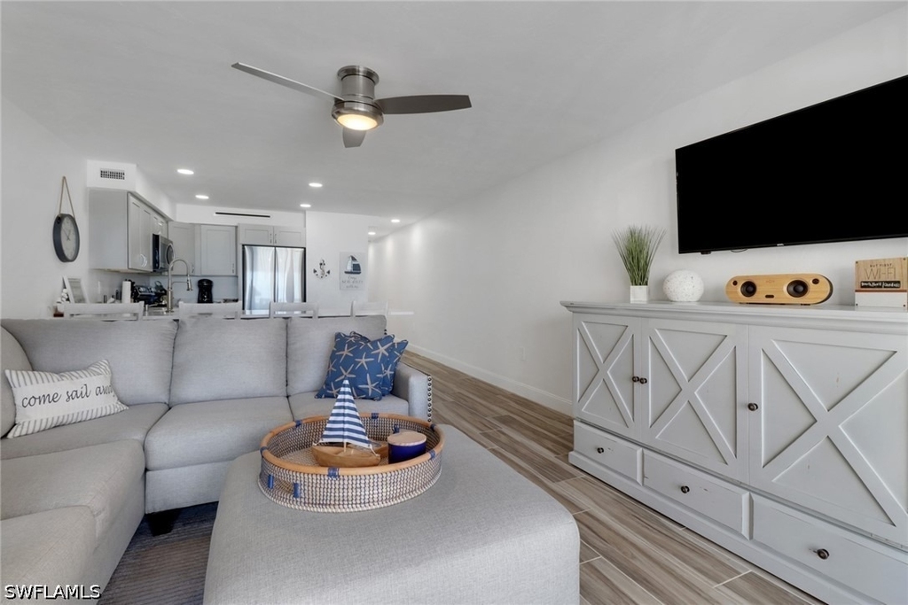 25850 Hickory Boulevard - Photo 3