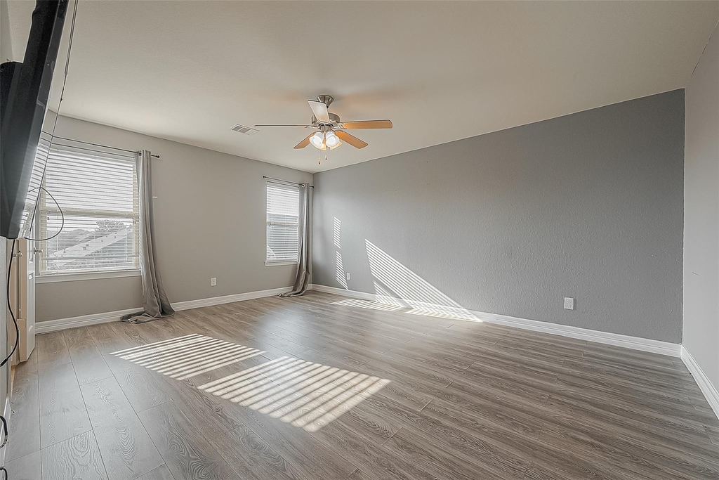 223 Sintra Lake Way - Photo 19