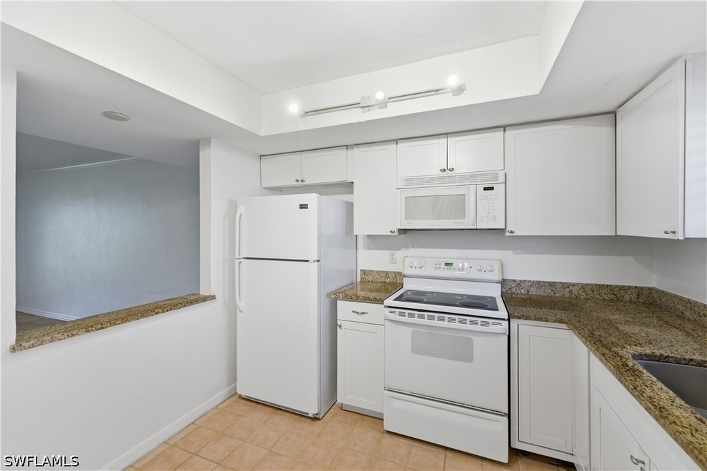 28161 Pine Haven Way - Photo 2