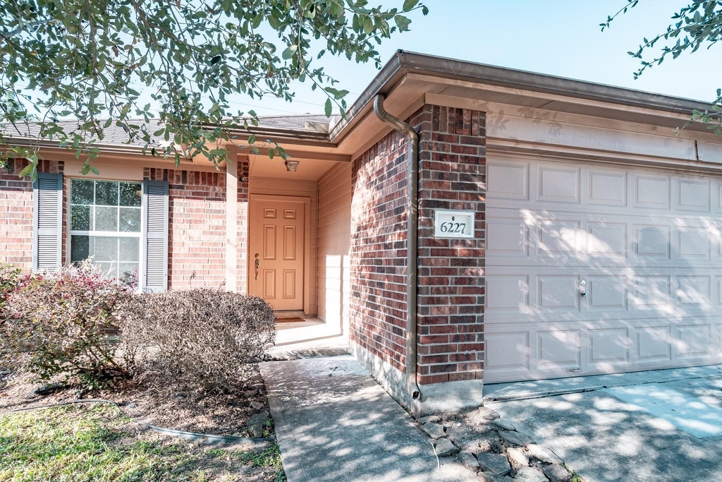 6227 Lovage Avenue - Photo 5