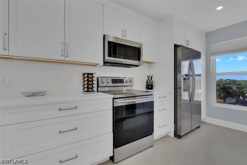 991 N Barfield Drive - Photo 7