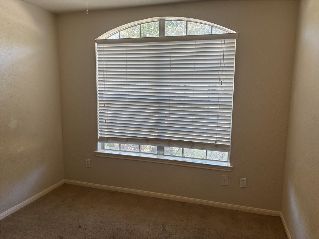 3526 Glenhill Drive - Photo 4