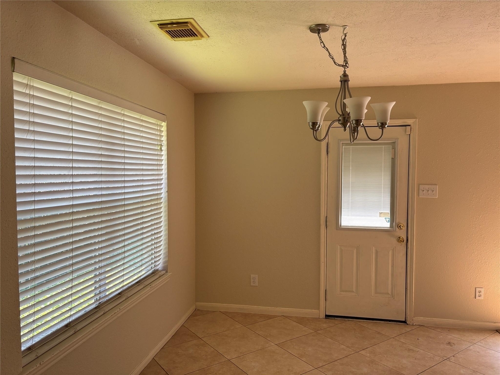 3526 Glenhill Drive - Photo 10