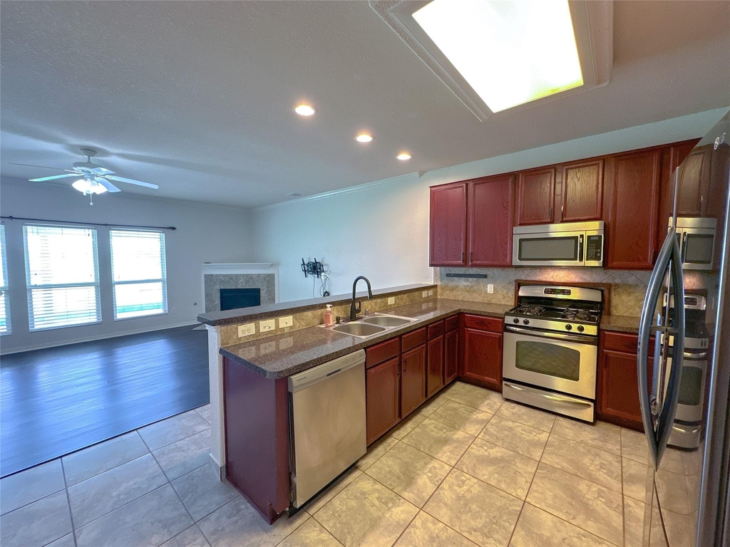 14819 Grove Canyon Court - Photo 4