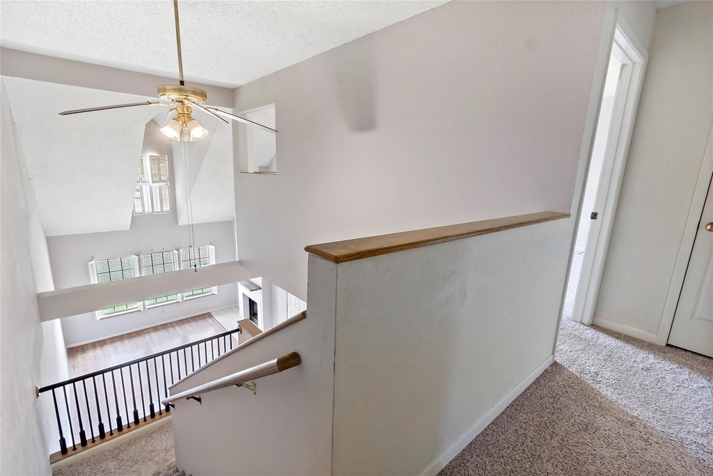 3122 Camelot Drive - Photo 17
