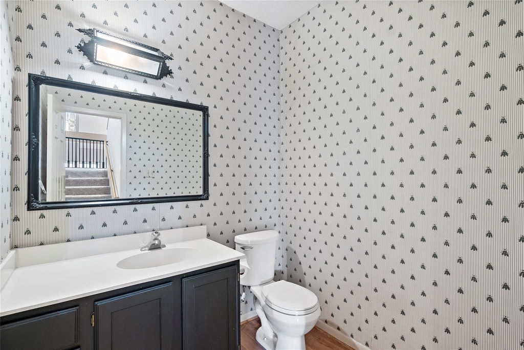 3122 Camelot Drive - Photo 14