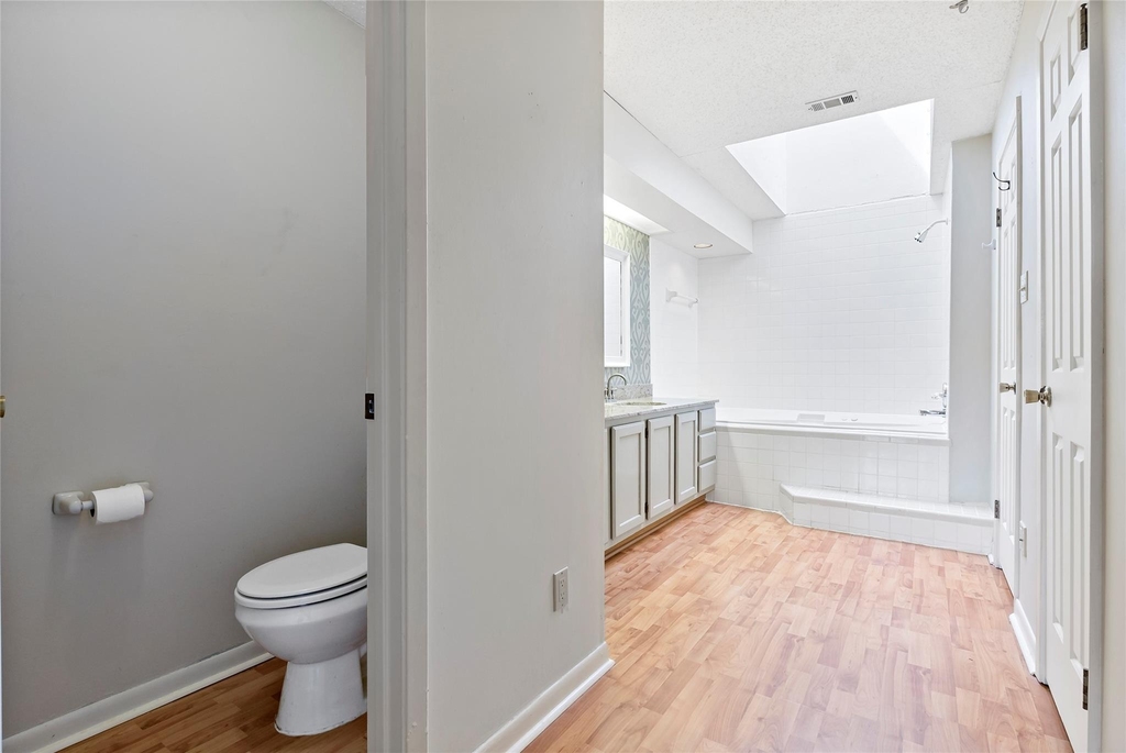 3122 Camelot Drive - Photo 23
