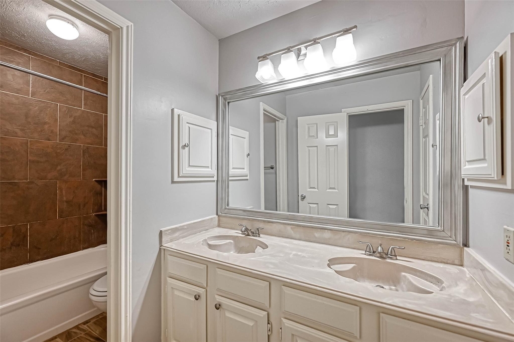 2235 Sentinal Oaks Street - Photo 22