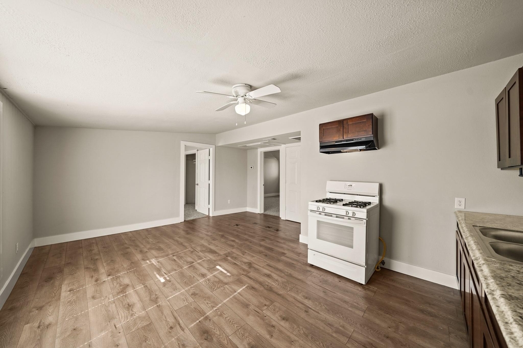 3419 Illinois A Street - Photo 2