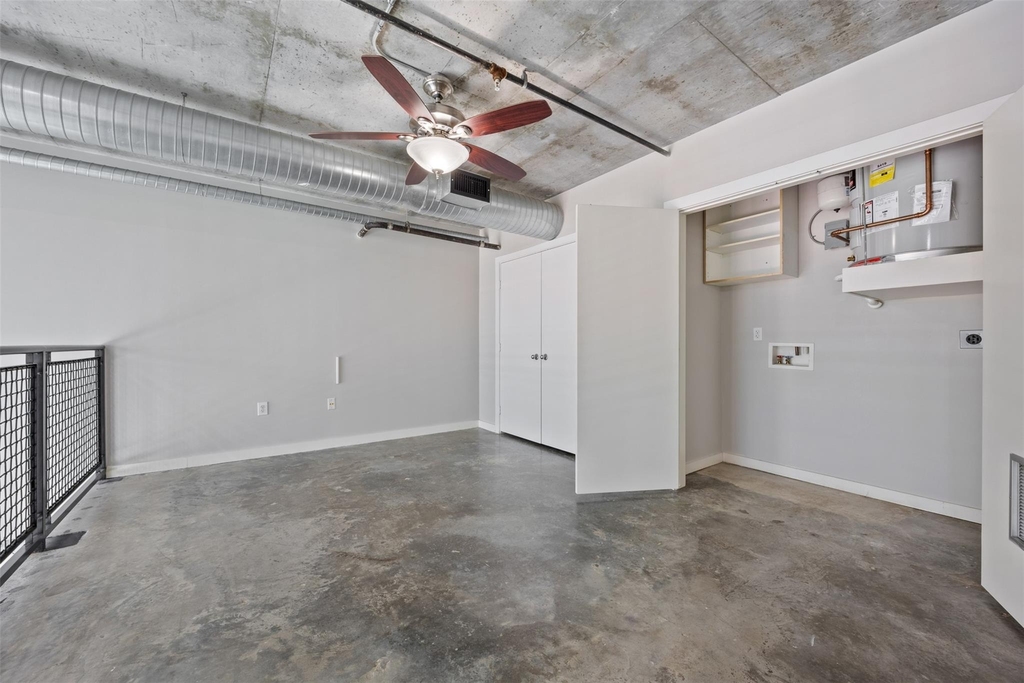 2000 Bagby Street - Photo 10