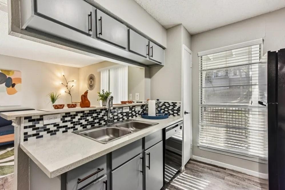 2501 Wickersham Lane - Photo 8