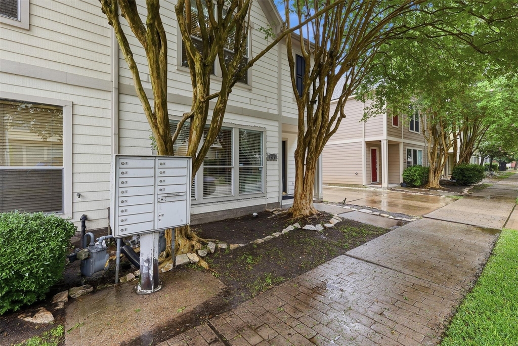 1923 Bailey Street - Photo 20