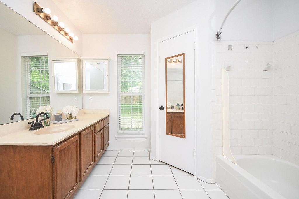 2406 Blue Mist Court - Photo 18