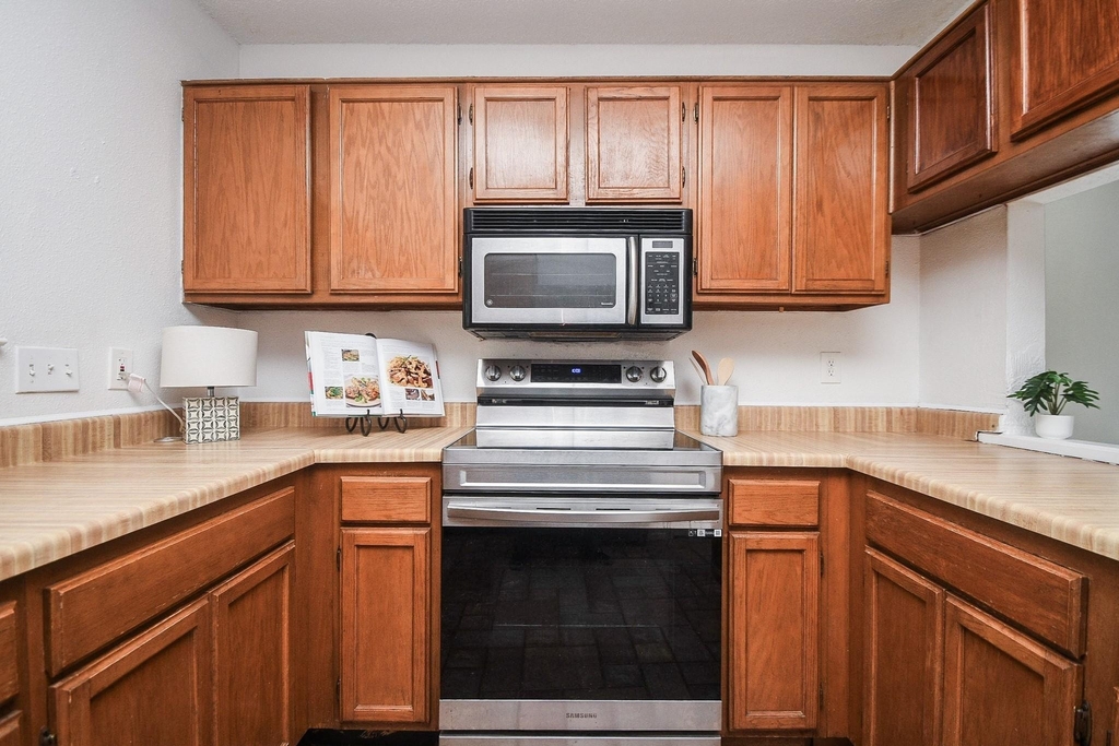 2406 Blue Mist Court - Photo 12