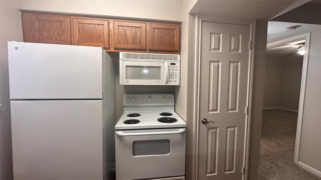 2825 Bellefontaine Street - Photo 10