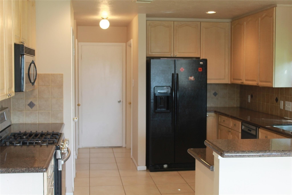 1723 Monvale Lane - Photo 3