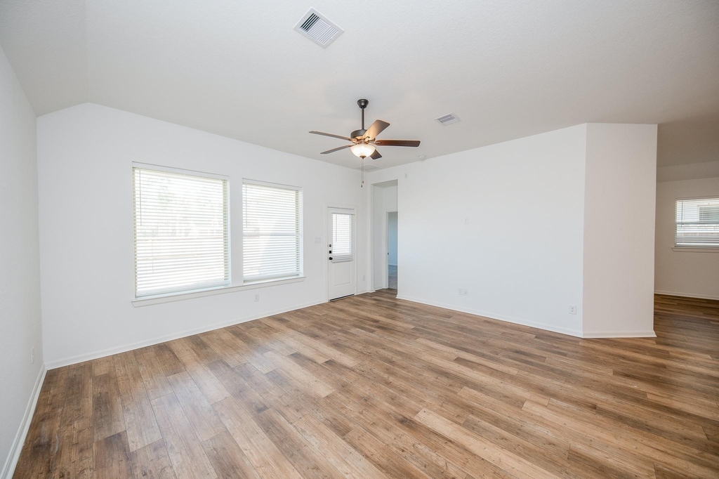 42514 Summer Crest Road - Photo 16