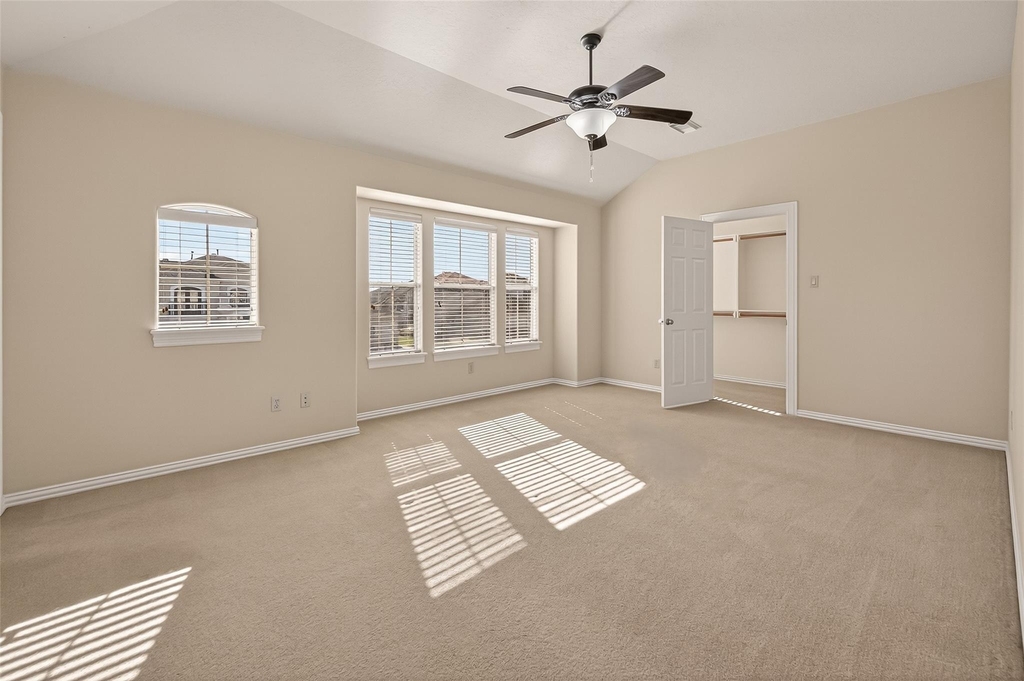 2210 Bywater Drive - Photo 35
