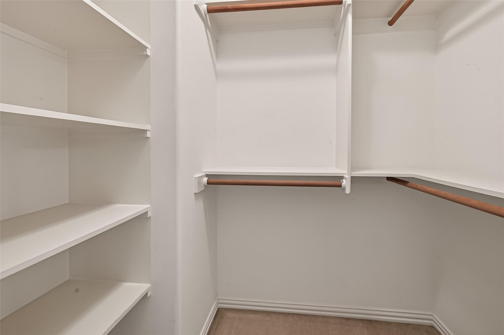 2210 Bywater Drive - Photo 36