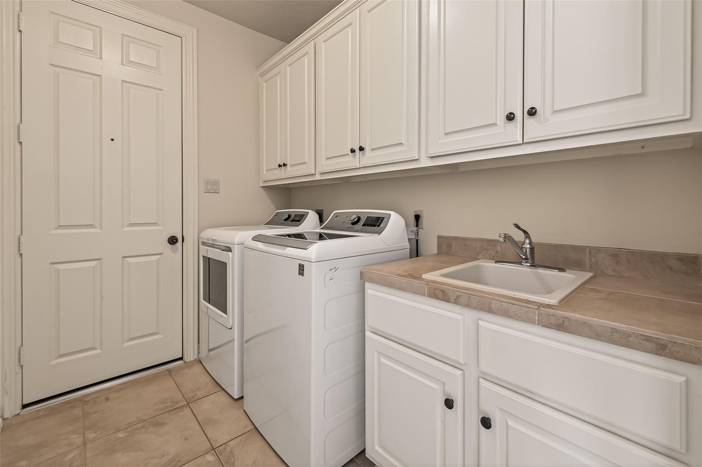 2210 Bywater Drive - Photo 37