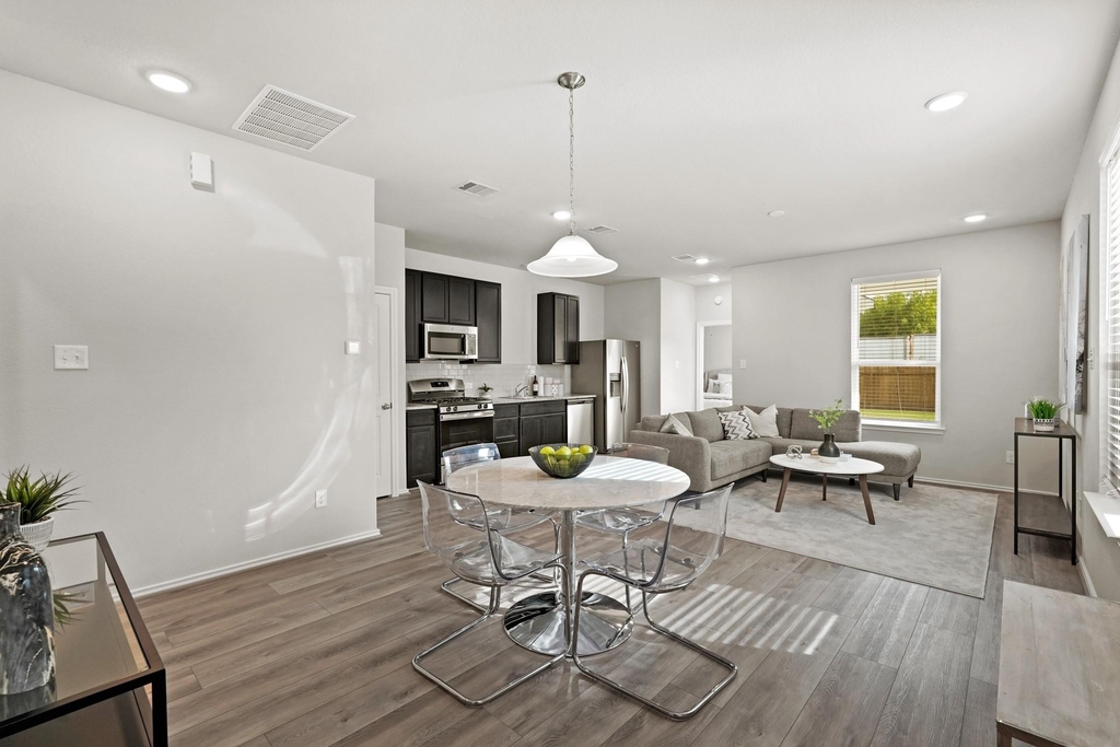 1443 Acorn Meadow Street - Photo 2