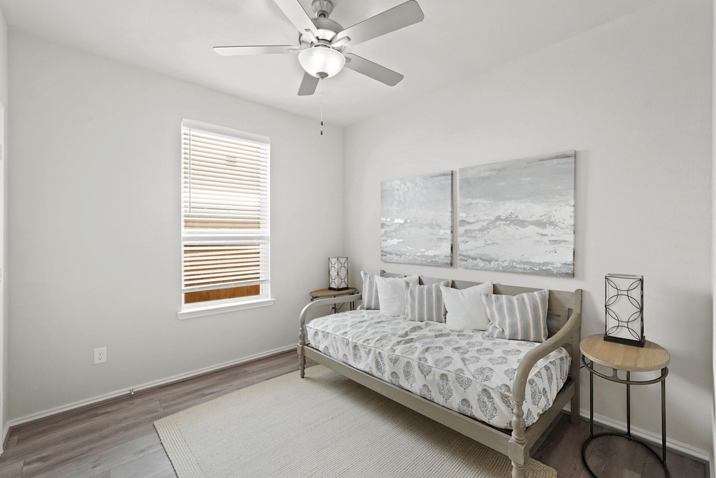 1443 Acorn Meadow Street - Photo 9