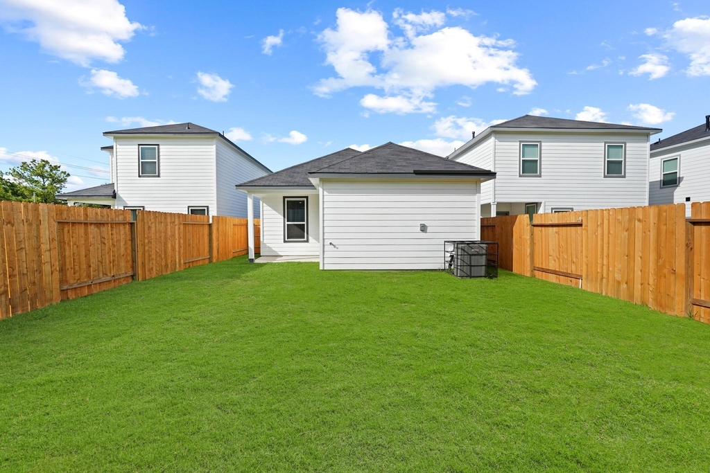 1443 Acorn Meadow Street - Photo 14