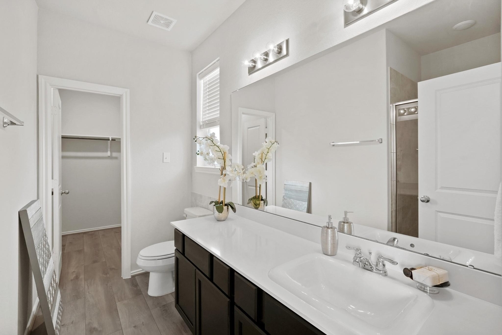 1443 Acorn Meadow Street - Photo 10