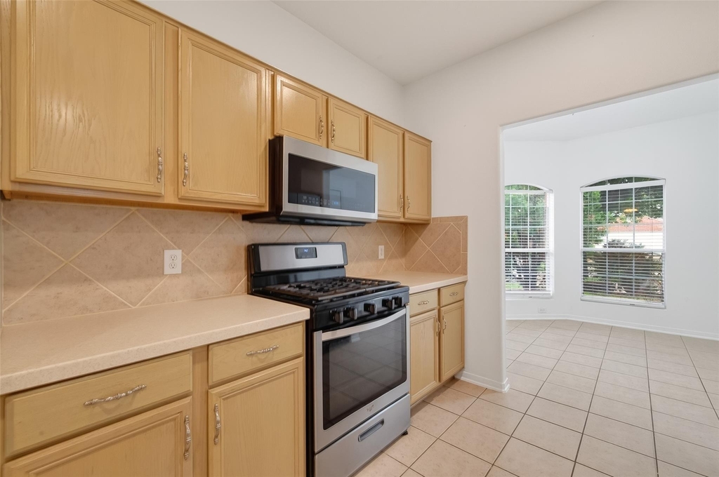 19530 Harvest Stream Way - Photo 16