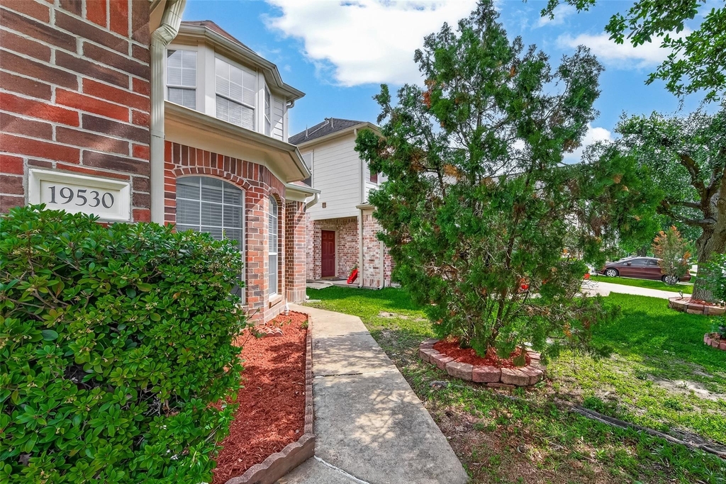 19530 Harvest Stream Way - Photo 4