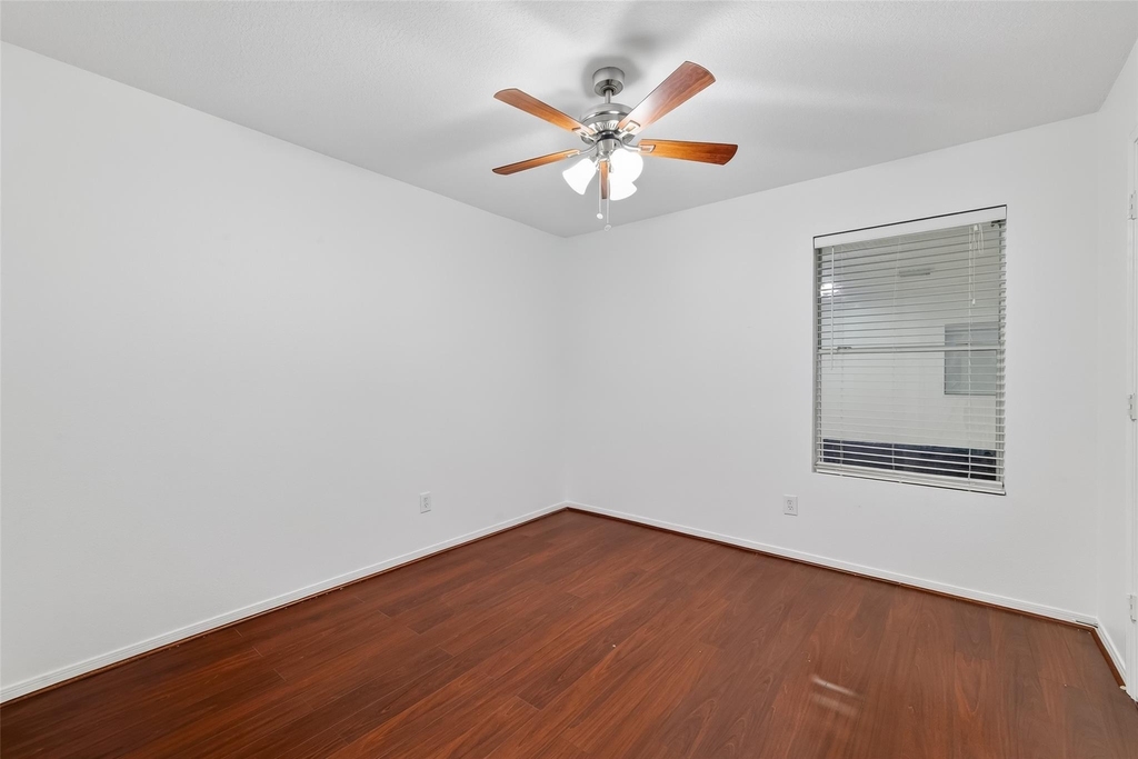19530 Harvest Stream Way - Photo 32