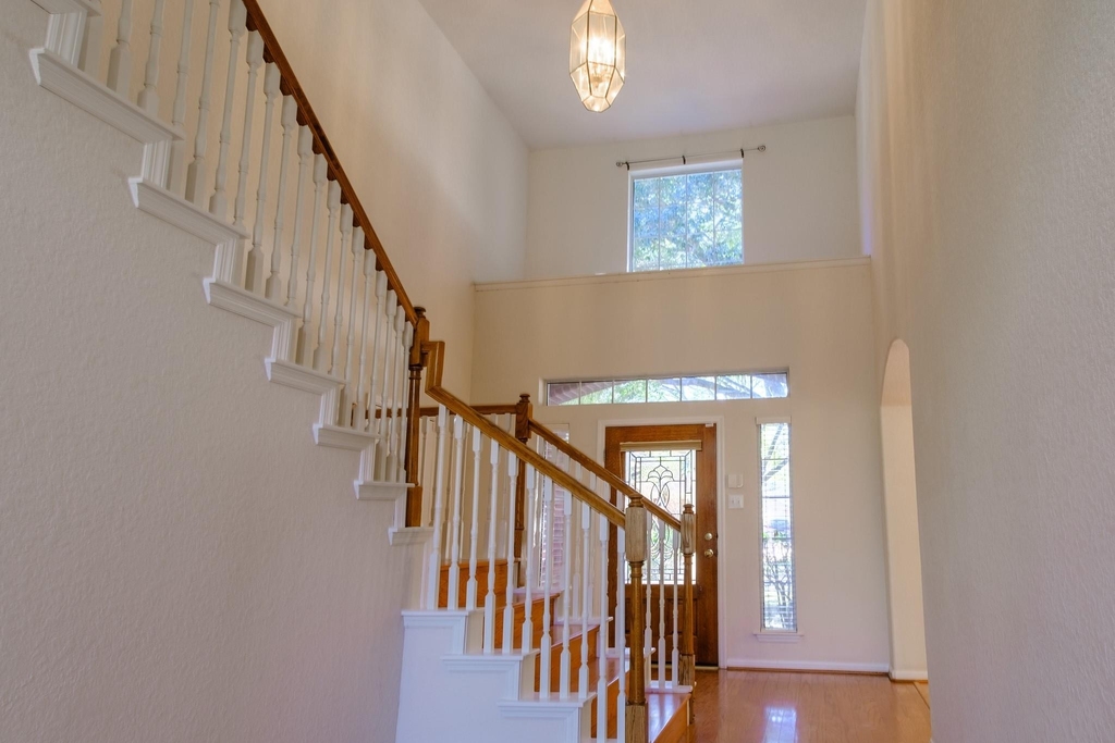 2918 Five Oaks Drive - Photo 16