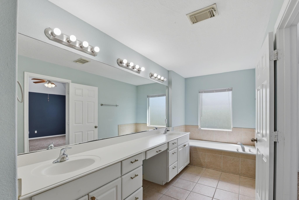 5227 Brinkman Court - Photo 16