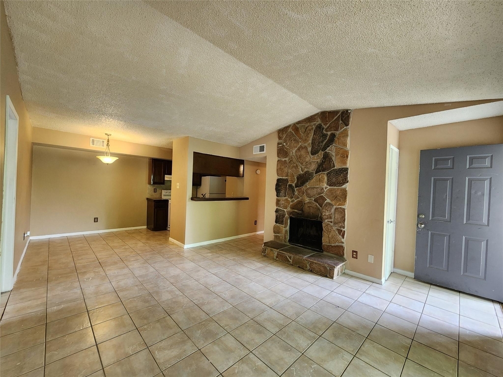 17331 Red Oak Drive - Photo 3