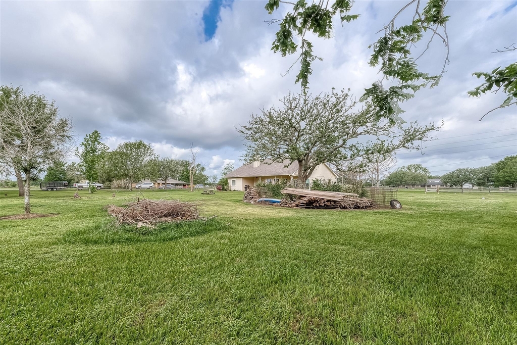 14403 Vlasta Street - Photo 43