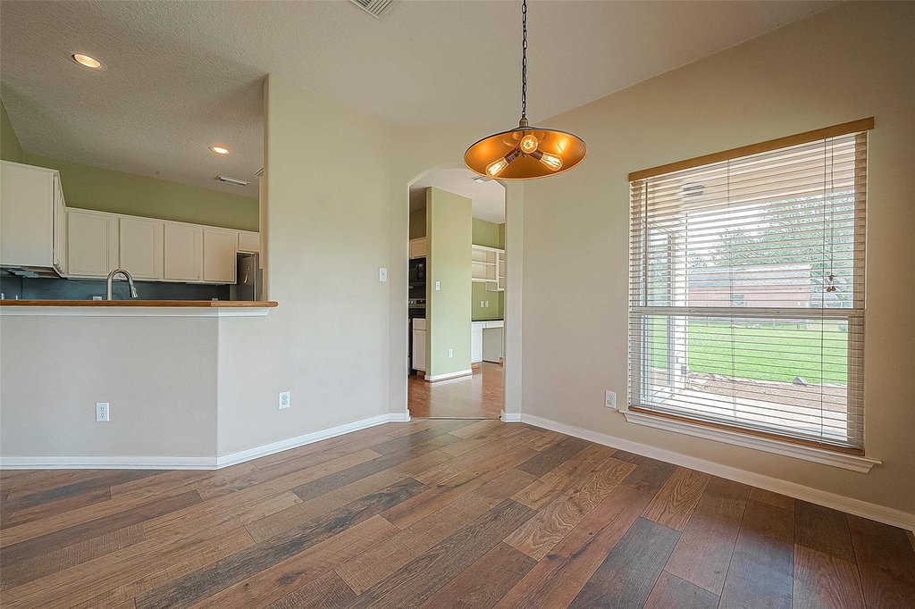 14403 Vlasta Street - Photo 10