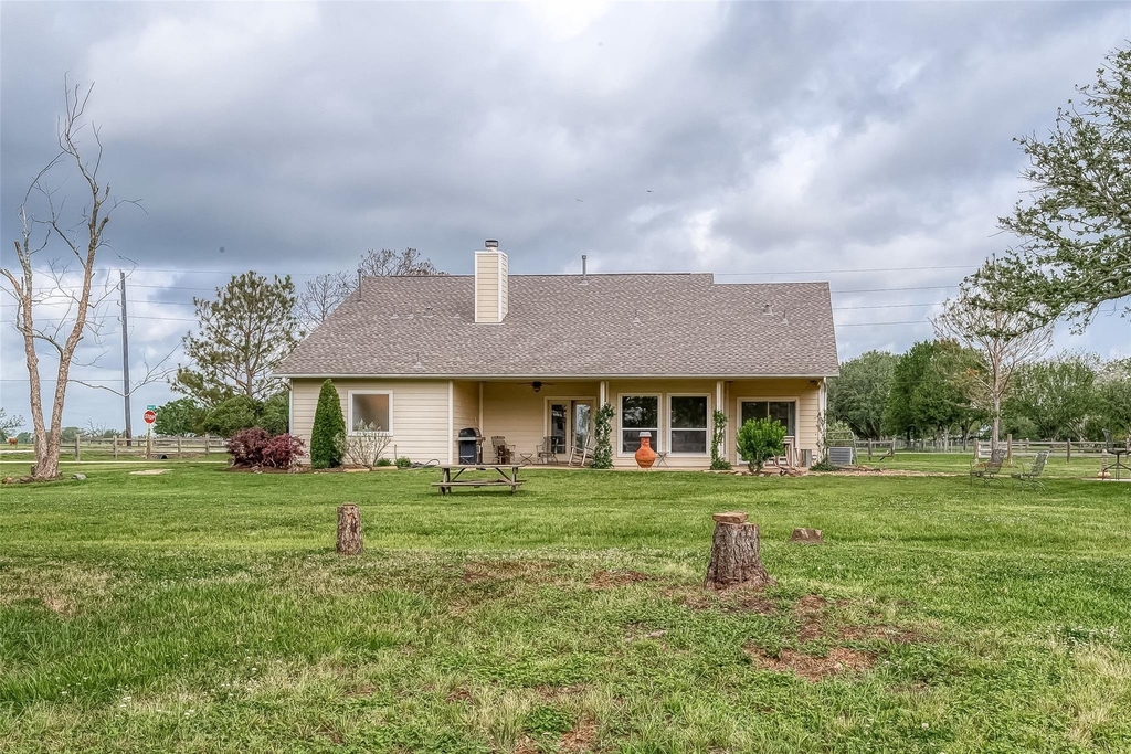 14403 Vlasta Street - Photo 38