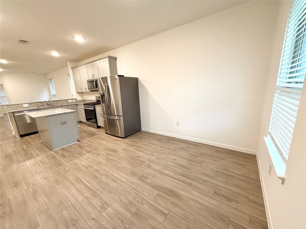 1348 Bright Hill Drive - Photo 4