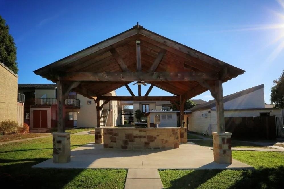 8000 Midcrown Drive - Photo 11