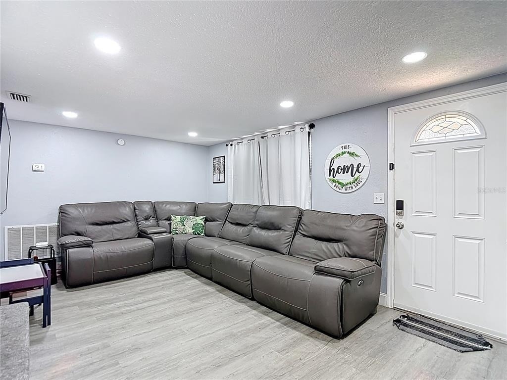 5913 Appletree Road - Photo 1