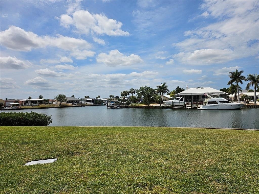 1028 Apollo Beach Boulevard - Photo 16