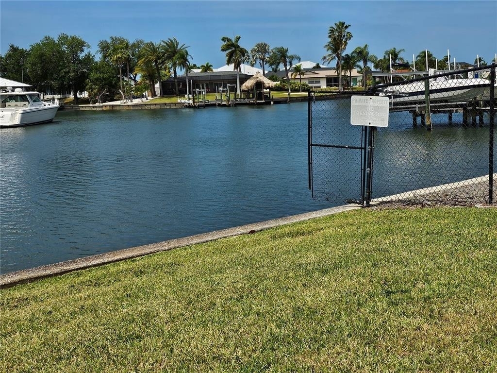 1028 Apollo Beach Boulevard - Photo 22