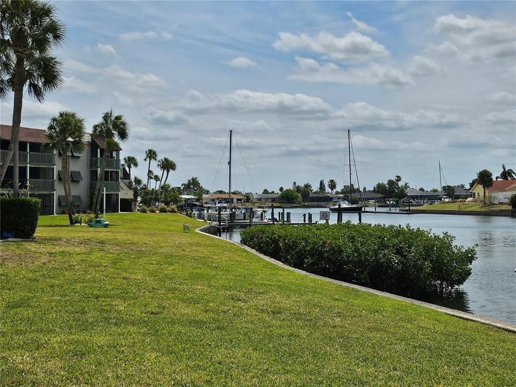 1028 Apollo Beach Boulevard - Photo 24