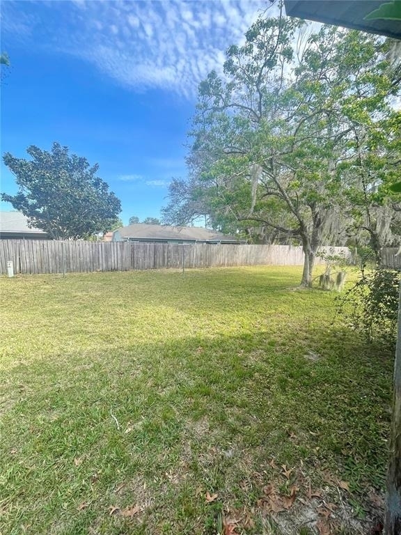 10337 Usher Street - Photo 17