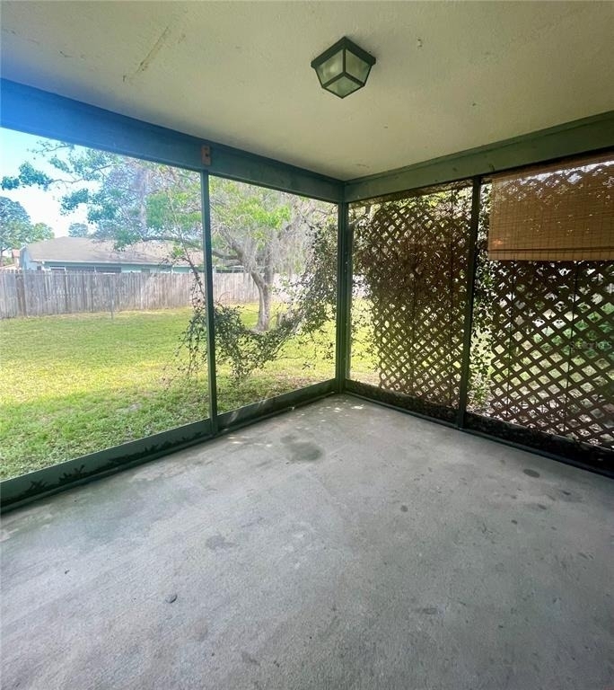10337 Usher Street - Photo 11